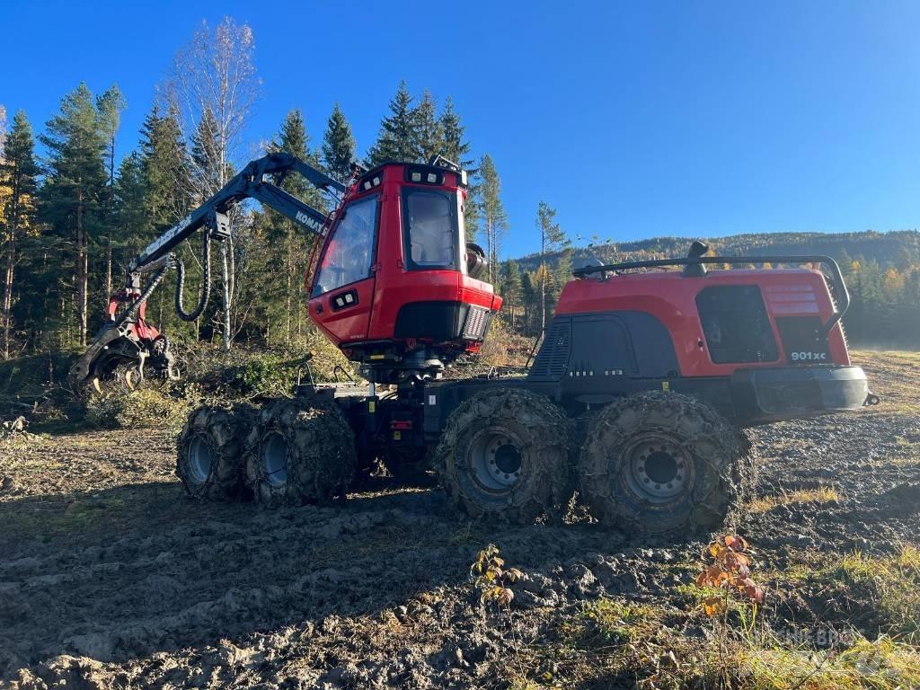 Komatsu 901XC Betakarítók