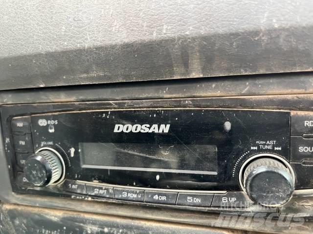 Doosan DX 140 LC Lánctalpas kotrók