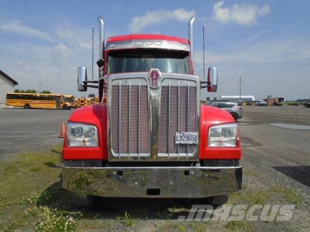 Kenworth W 990 Nyergesvontatók