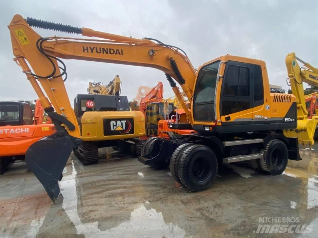 Hyundai 150W-9 Gumikerekes kotrók