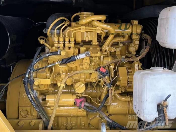CAT 307E Mini kotrók < 7t