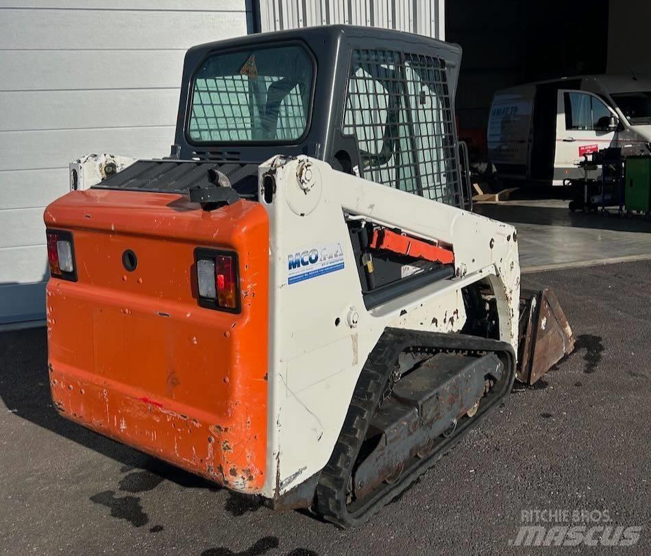 Bobcat T 110 Lánctalpas homlokrakodók