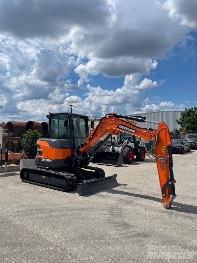 Doosan DX55r Mini kotrók < 7t