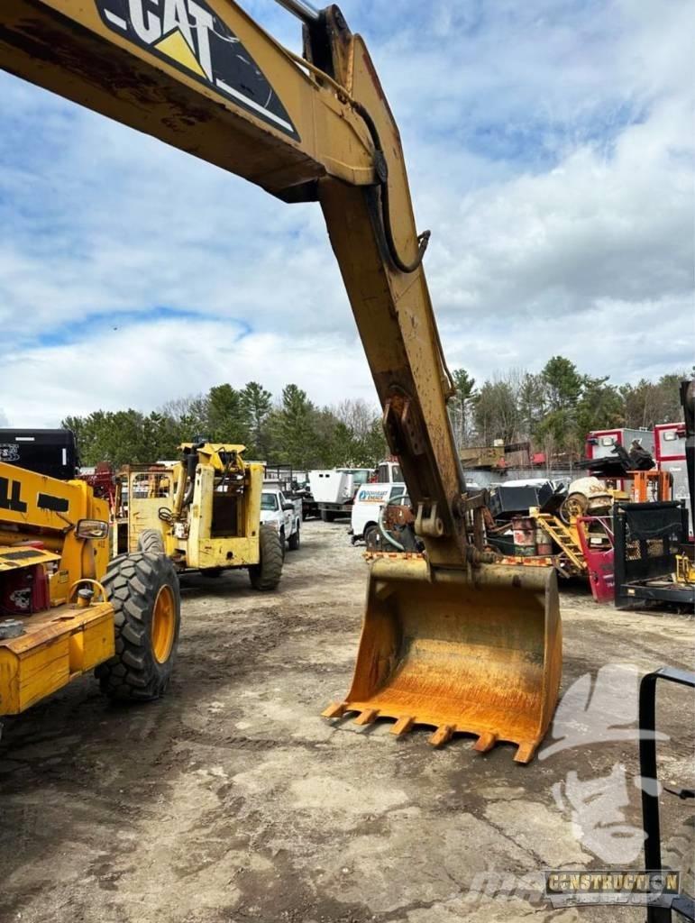 CAT 320 B L Lánctalpas kotrók