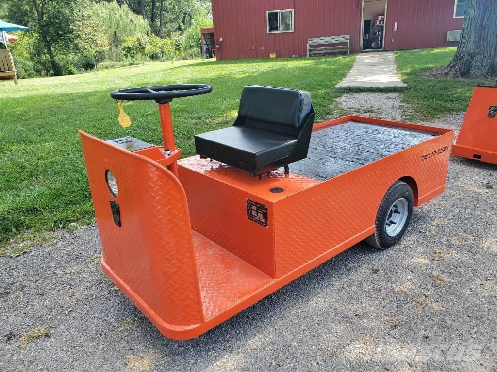 Taylor-Dunn C432 Vontatótargonca