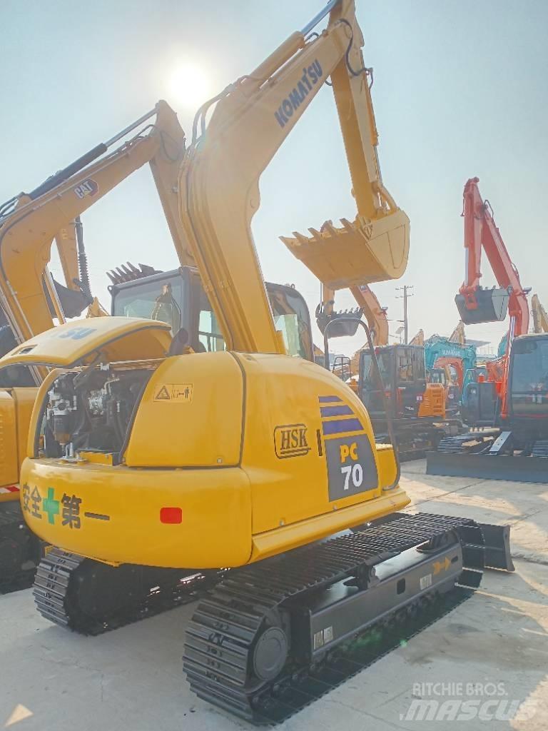 Komatsu PC 70 Mini kotrók < 7t