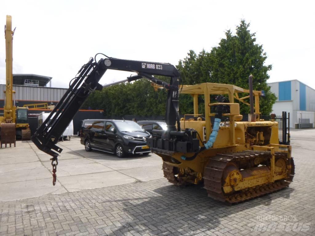CAT D 4 D lánctalpas dózerek