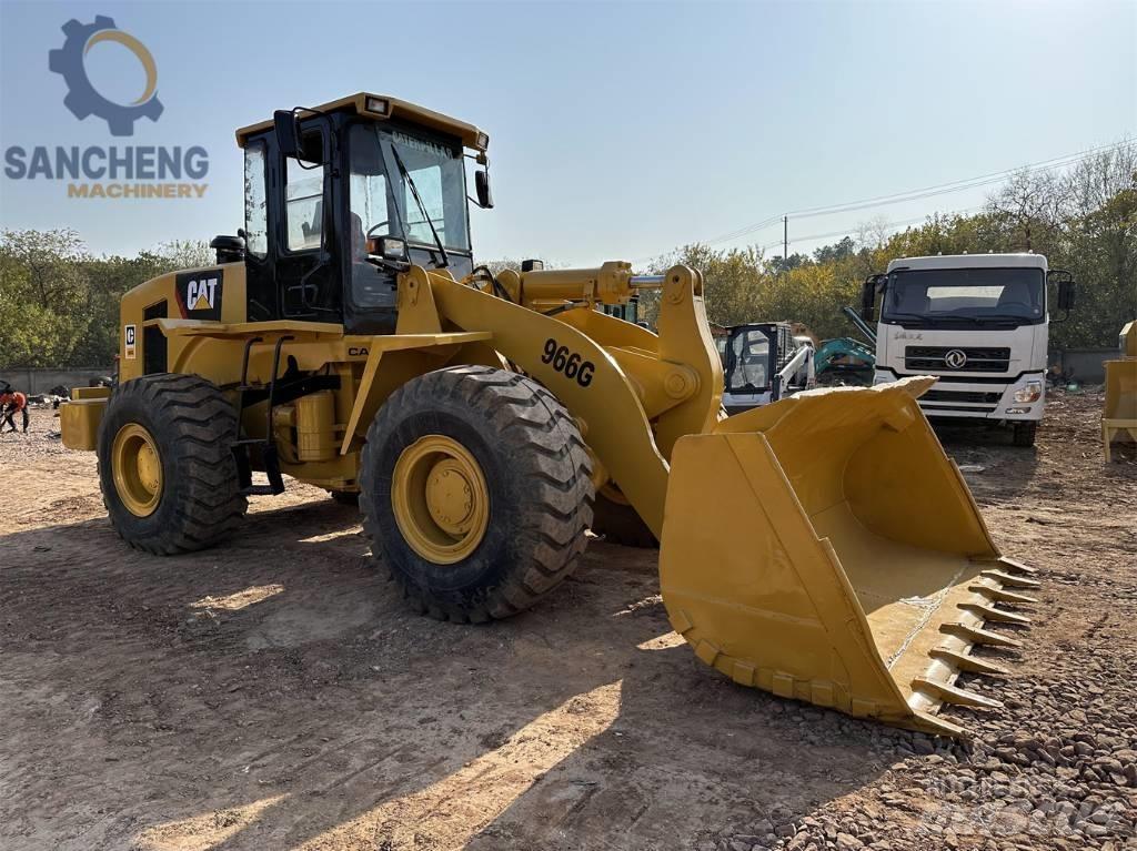 CAT 966 G Gumikerekes homlokrakodók