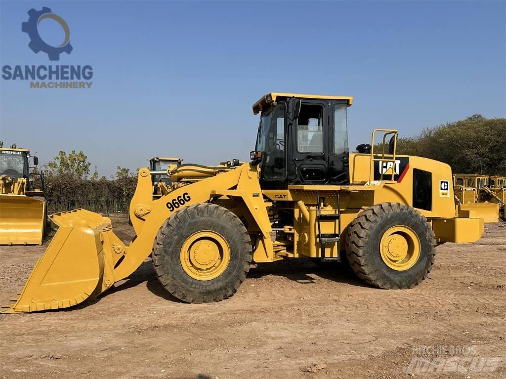 CAT 966 G Gumikerekes homlokrakodók