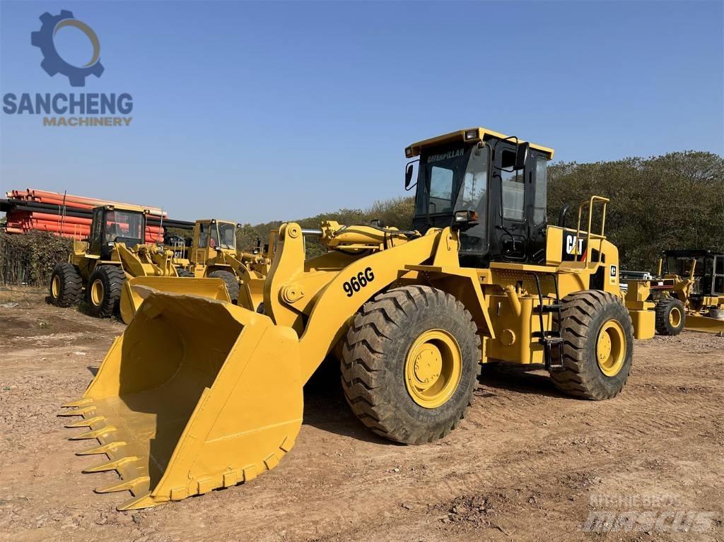 CAT 966 G Gumikerekes homlokrakodók