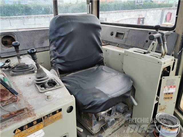 Komatsu D85-21 lánctalpas dózerek
