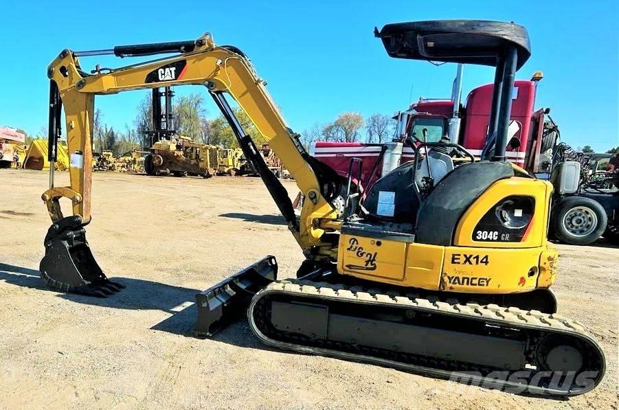 CAT 304 C CR Mini kotrók < 7t