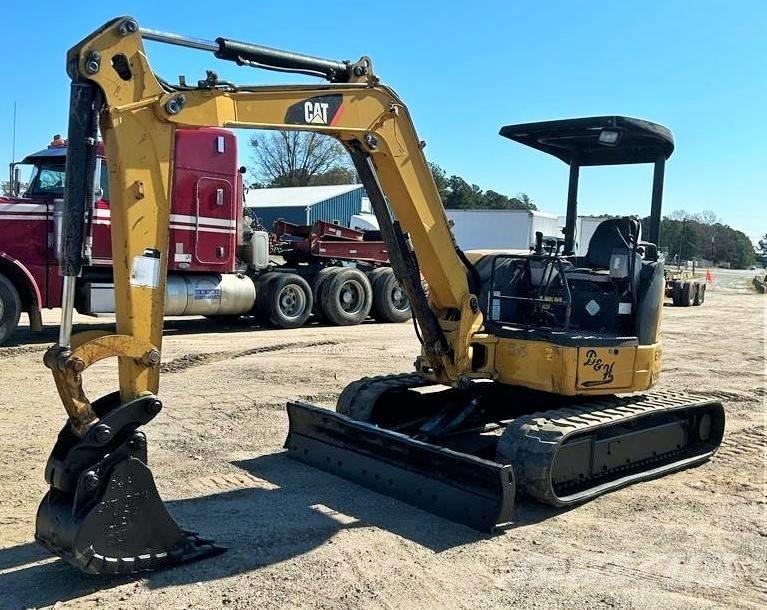 CAT 304 C CR Mini kotrók < 7t