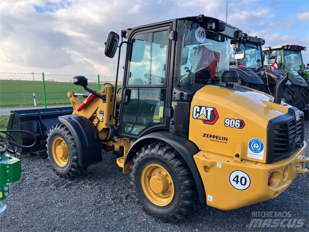 CAT 906 Gumikerekes homlokrakodók