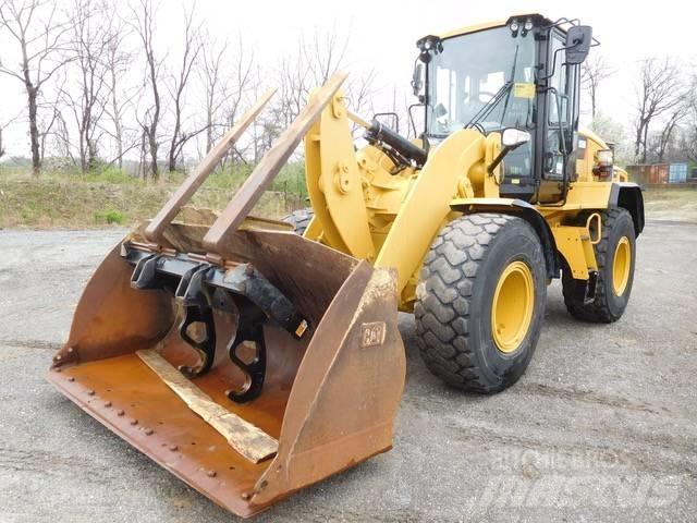 CAT 926M Gumikerekes homlokrakodók