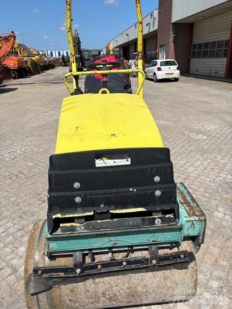 Ammann AV 20-2 Ikerdobos hengerek