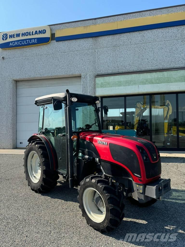 Valtra F95 Traktorok