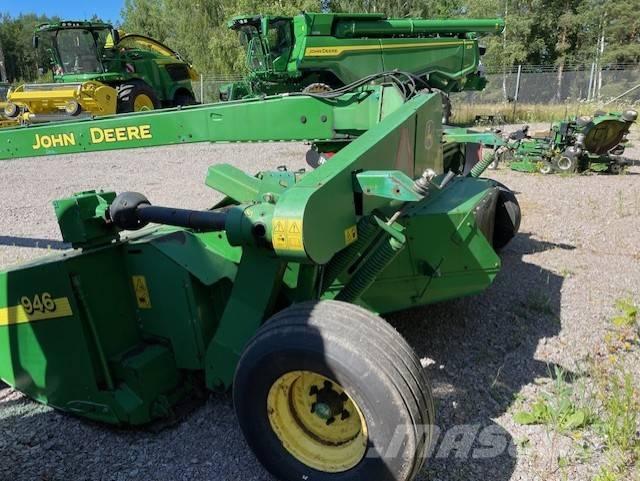 John Deere 946 Öntöző Kaszák