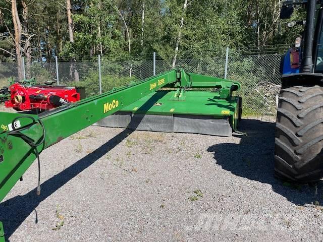 John Deere 946 Öntöző Kaszák