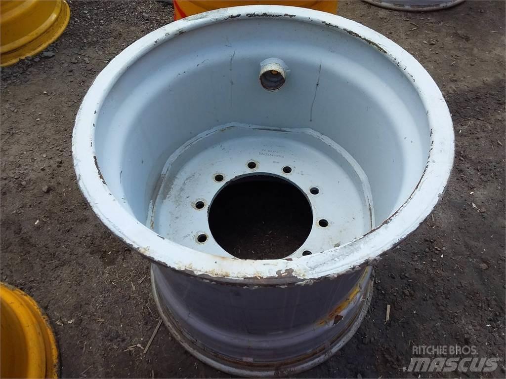 Valmet 801 24x26,5 Gumiabroncsok, kerekek és felnik