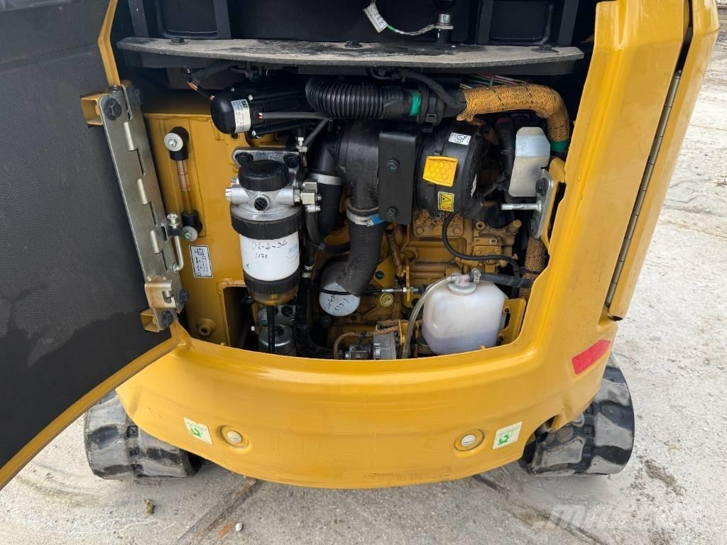 CAT 301.6 Mini kotrók < 7t