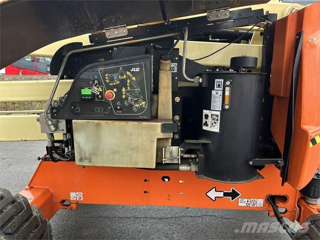 JLG 520AJ (2633) Karos emelők