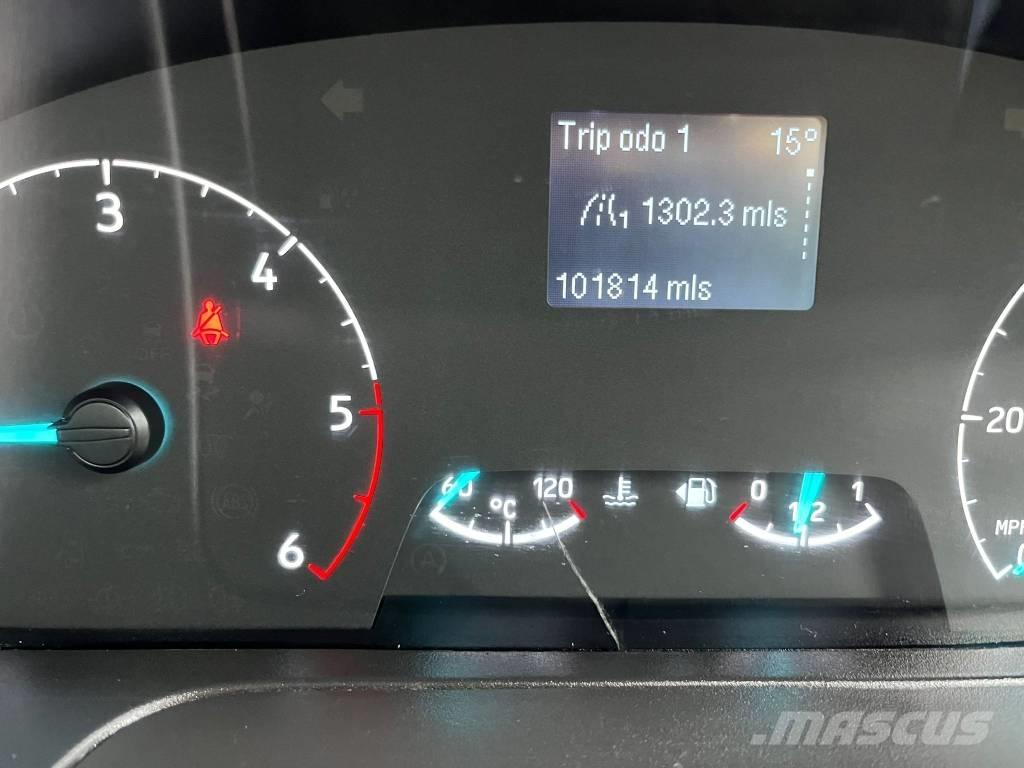 Ford Transit 350 XL Műszaki mentők
