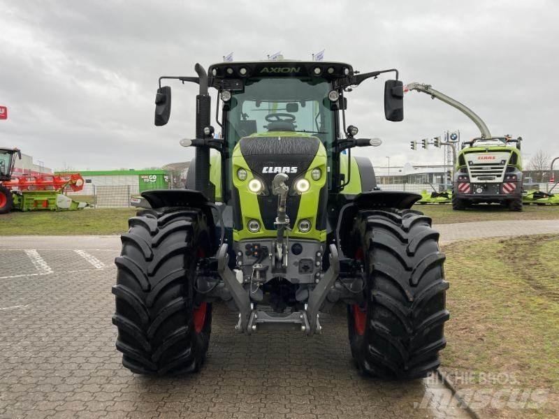 CLAAS AXION 870 Traktorok