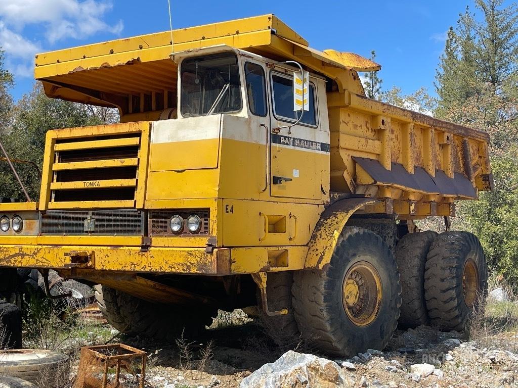 International 330 Csuklósdömperek