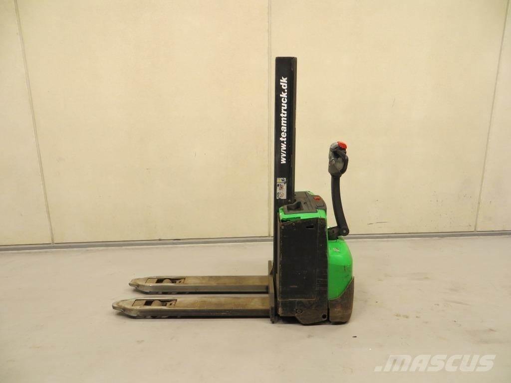Cesab S208L Elektromos gyalogkíséretű targoncák