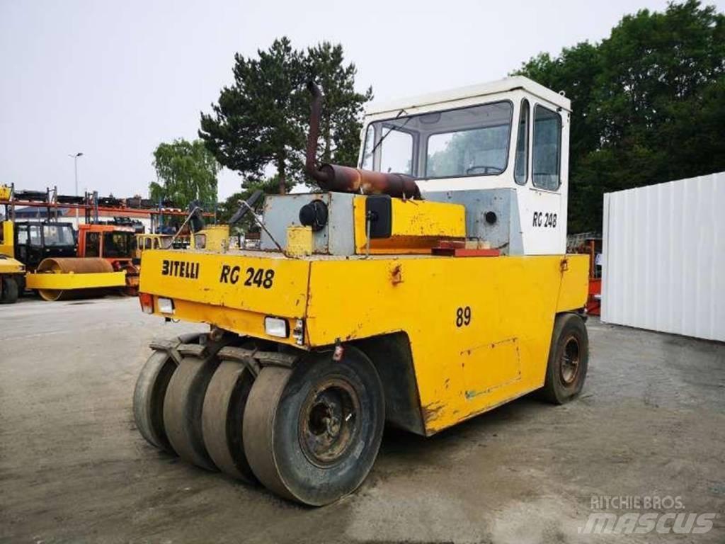 Bitelli RG248 Pneumatikus kerekes hengerek