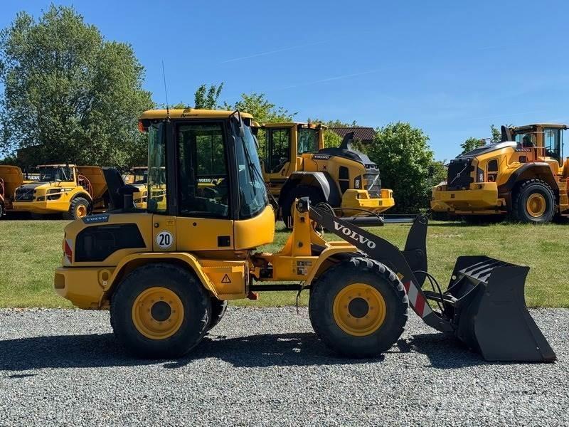 Volvo L 35 G Gumikerekes homlokrakodók
