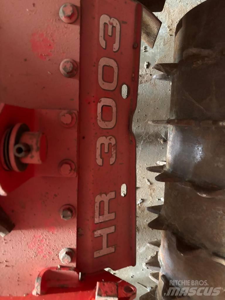 Kuhn HR 3003 D Kardánhajtású ekék és Forgó-boronák