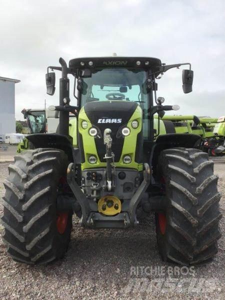 CLAAS AXION 810 Traktorok