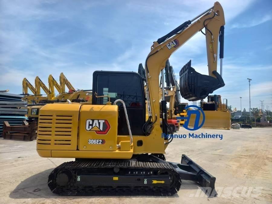 CAT 306E2 Mini kotrók < 7t