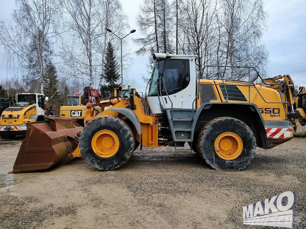 Liebherr L 550 Gumikerekes homlokrakodók