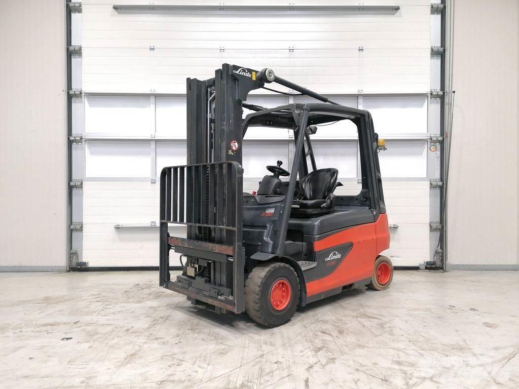 Linde E30L-01 Elektromos targoncák