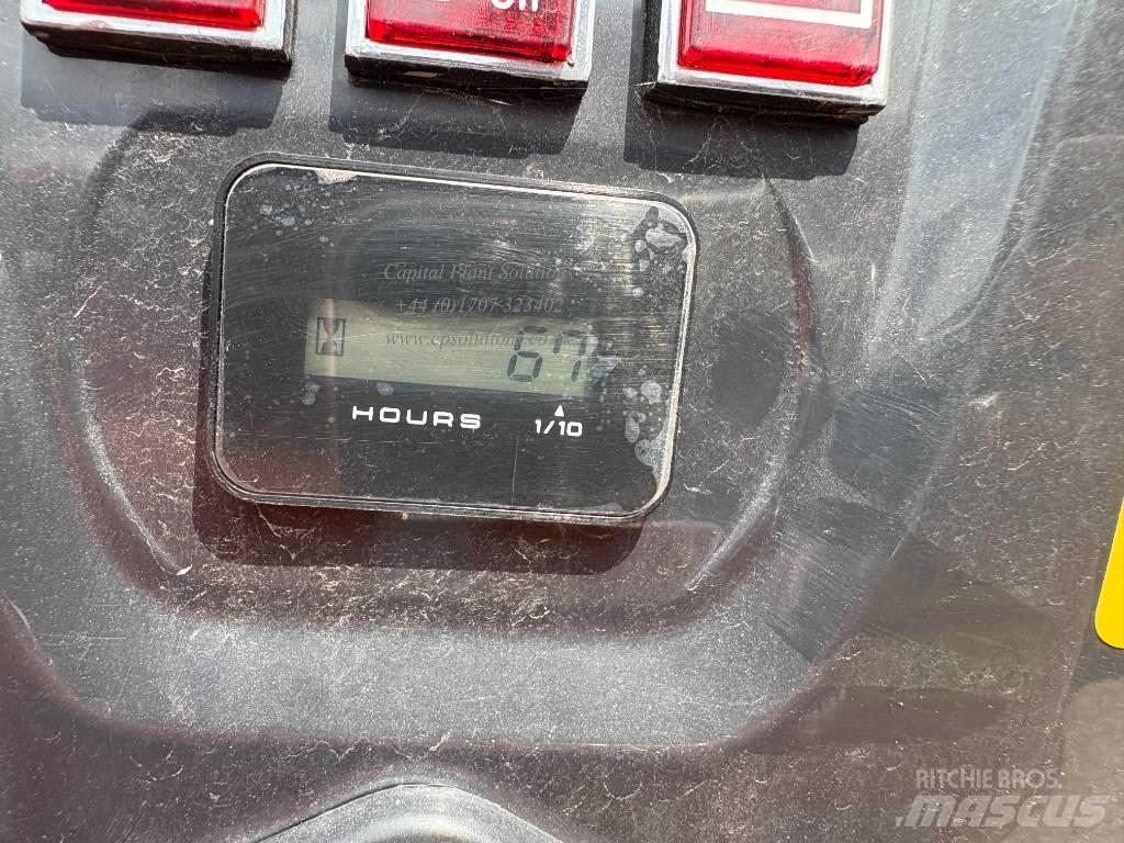 Kubota K 008-5 Mini kotrók < 7t
