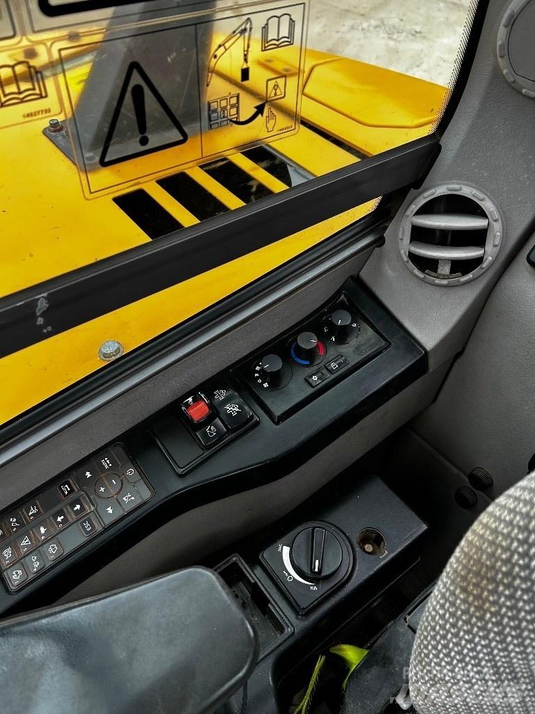 Volvo ERC 88 D Közepes (midi) kotrók 7 t - 12 t