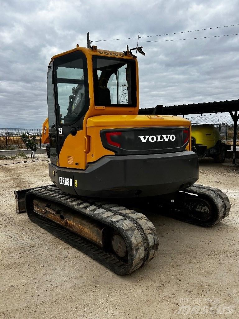 Volvo ERC 88 D Közepes (midi) kotrók 7 t - 12 t