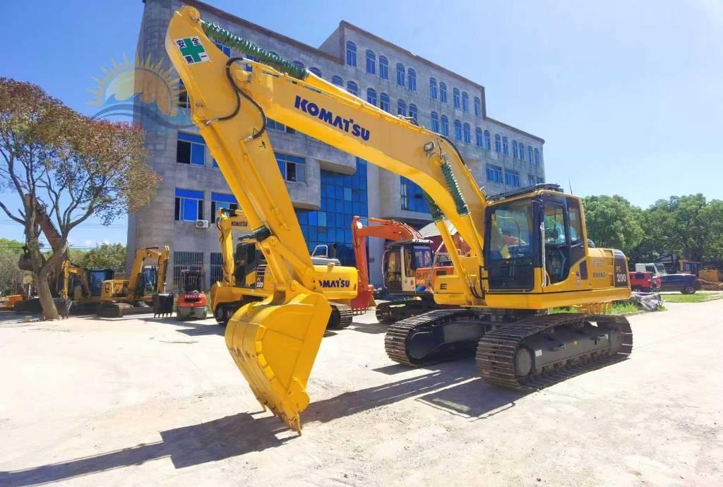Komatsu PC 200-8 Lánctalpas kotrók