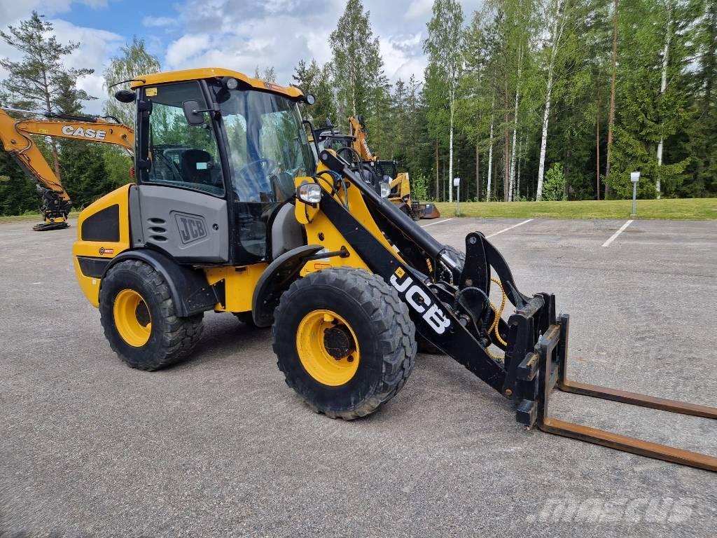 JCB 406 T4 Gumikerekes homlokrakodók
