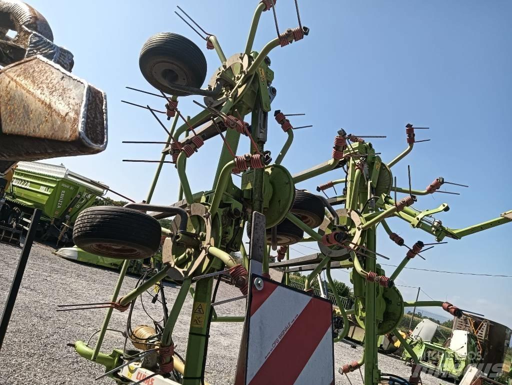 CLAAS Volto 900 T Rendkészítő