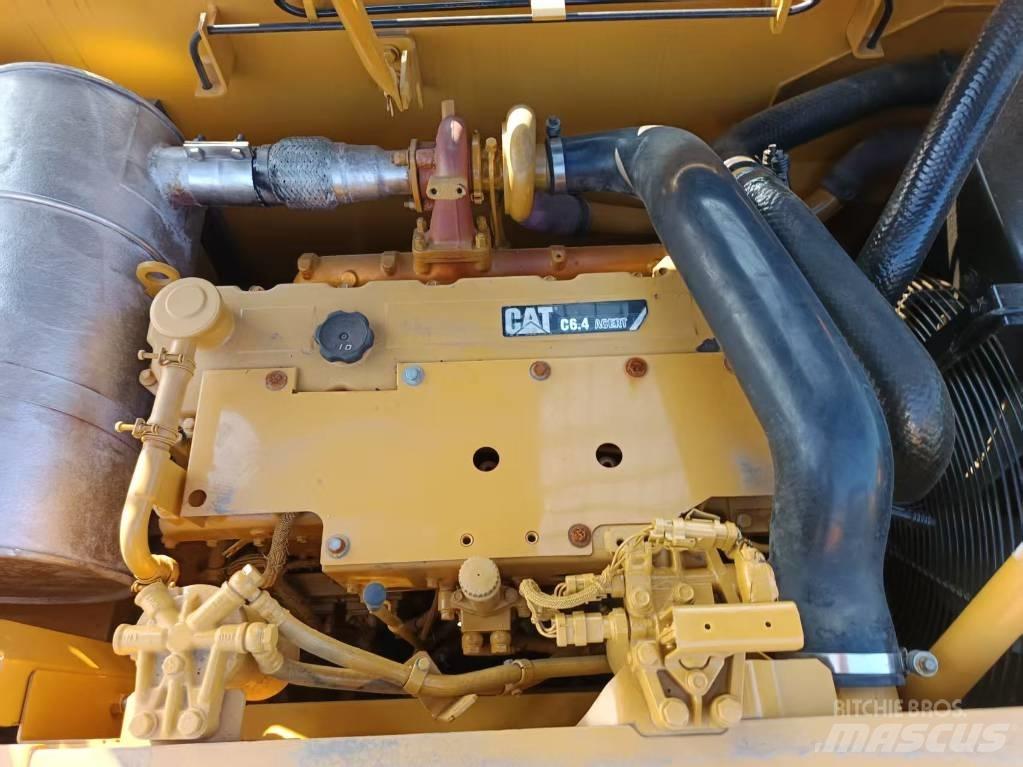 CAT CAT320DL Közepes (midi) kotrók 7 t - 12 t