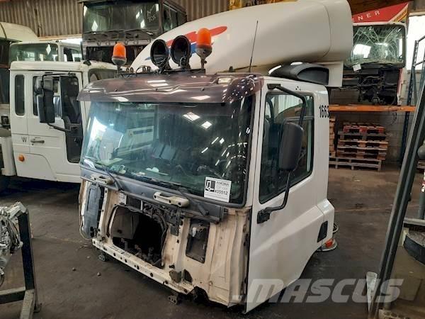 DAF CF75 DAYCAB Vezetőfülke és belső tartozékok