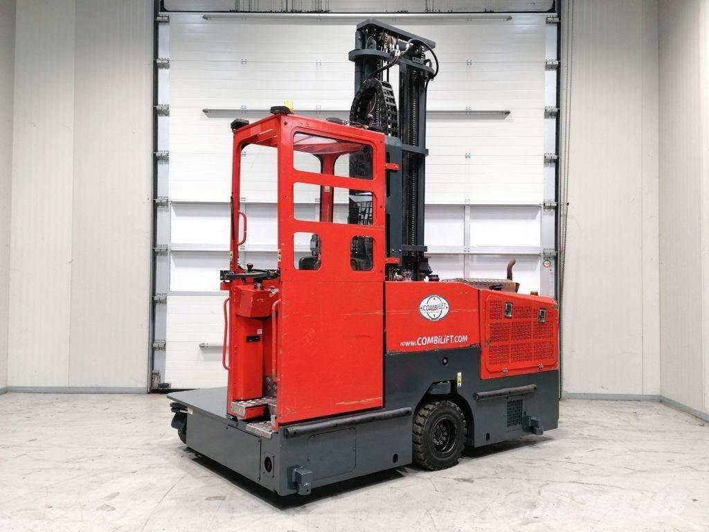 Combilift C3000GST Gázüzemű targoncák