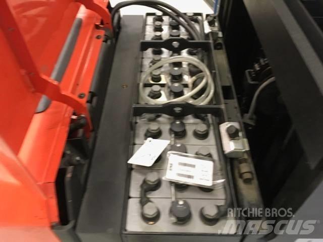Toyota OSE 100 W Komissiózó alacsony emelésű targonca