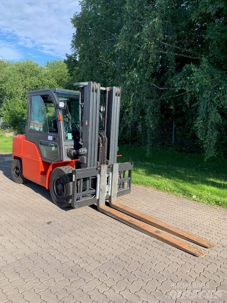 Nissan WG1F4F50Y Dízel targoncák