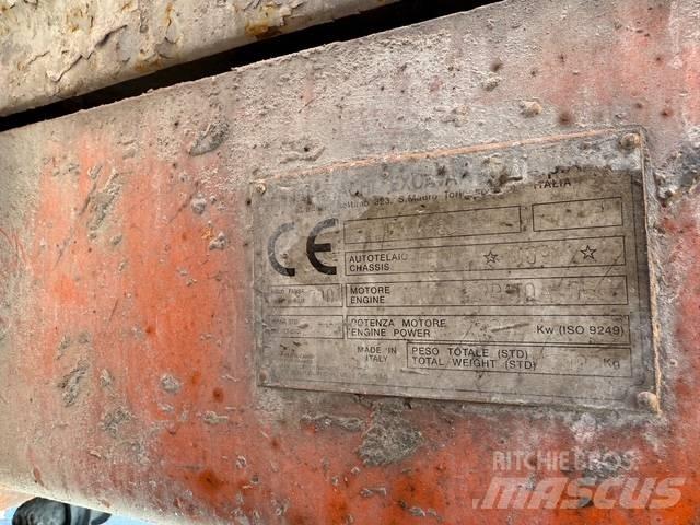 Hitachi EX 455 LC Lánctalpas kotrók