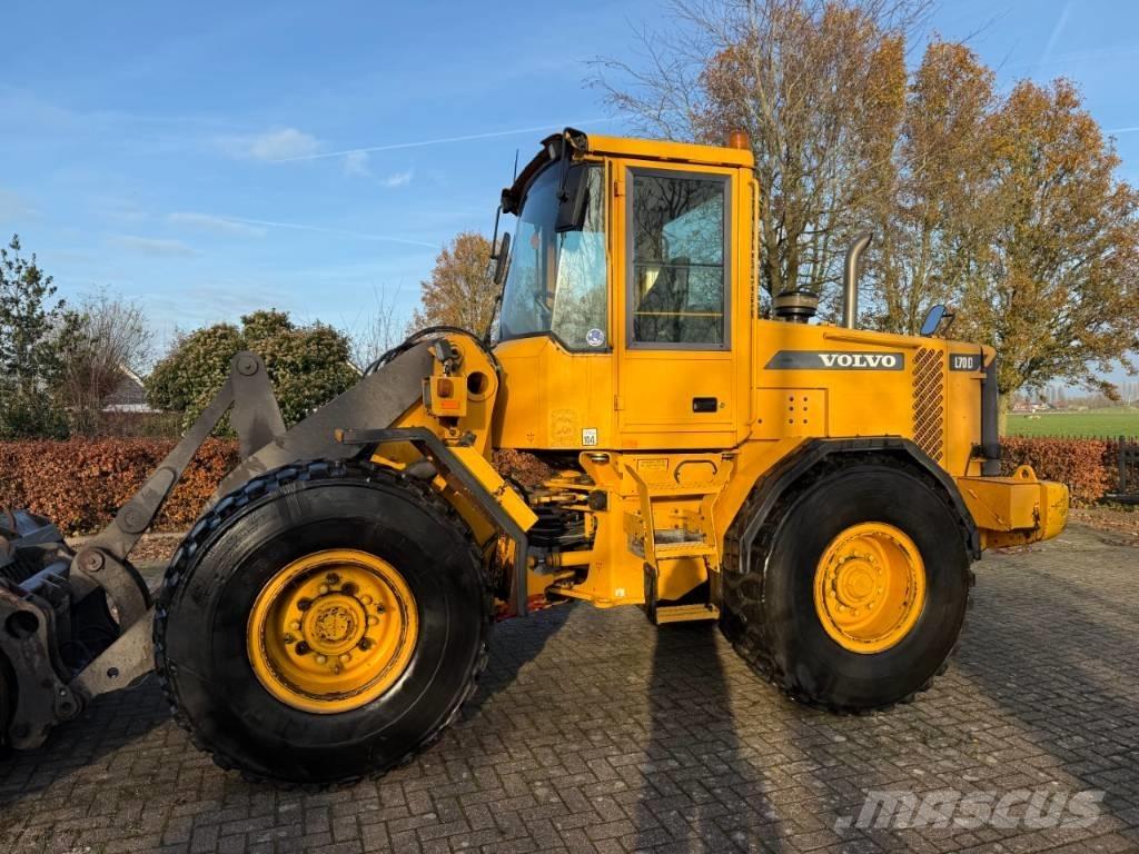 Volvo L 70 D Gumikerekes homlokrakodók